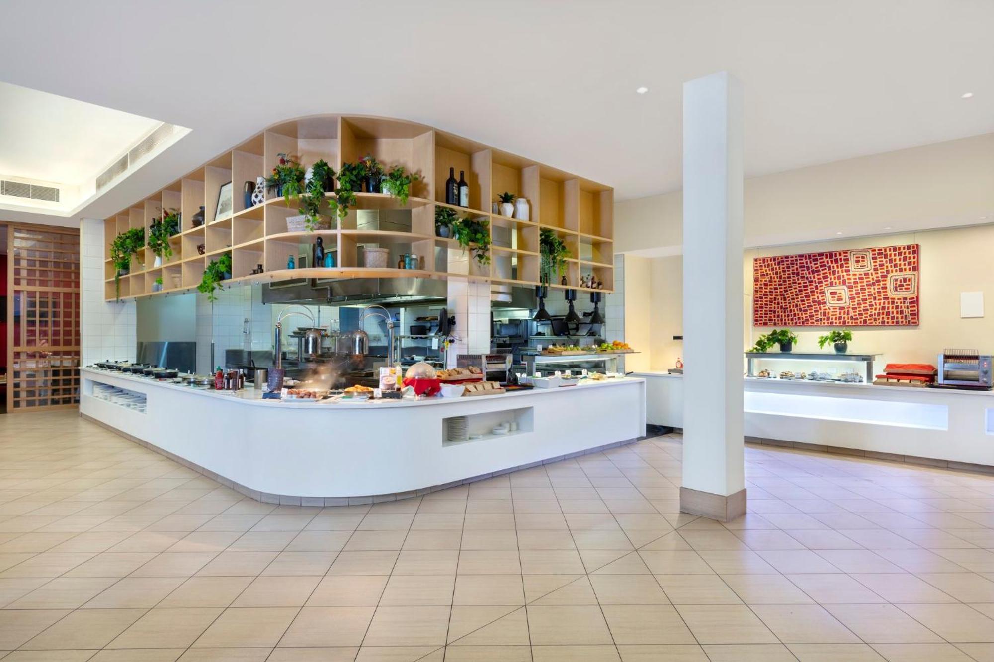 Hotel Crowne Plaza Lasseters By Ihg 4*