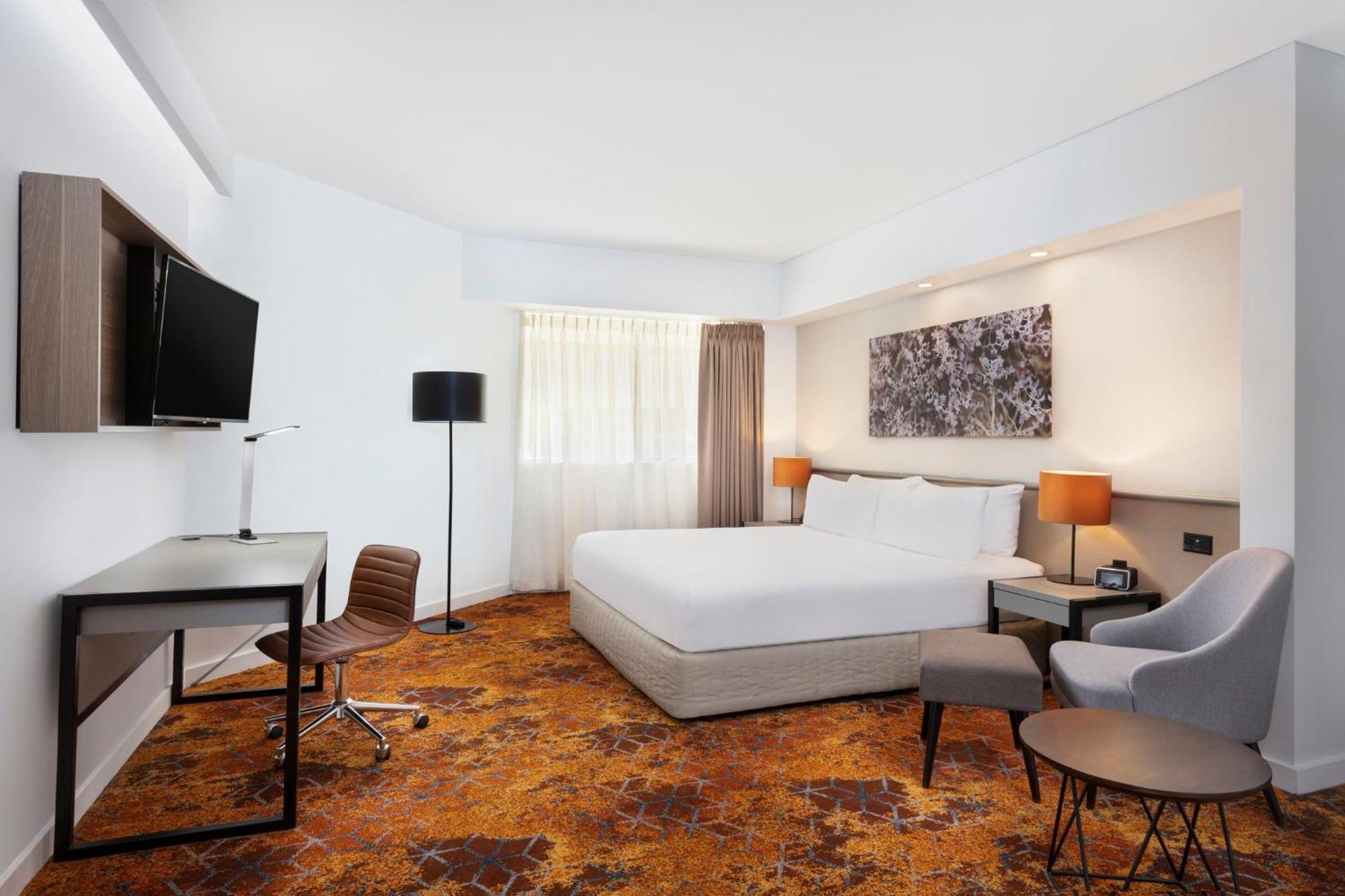 Hotel Crowne Plaza Lasseters By Ihg 4*